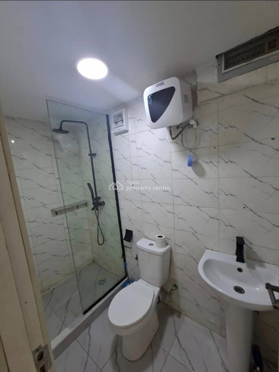 Fully Service Furnished and Unfurnished Onebedroom Apartment with an O, Lekki Phase 1, Lekki, Lagos, Mini Flat (room and Parlour) for Rent
