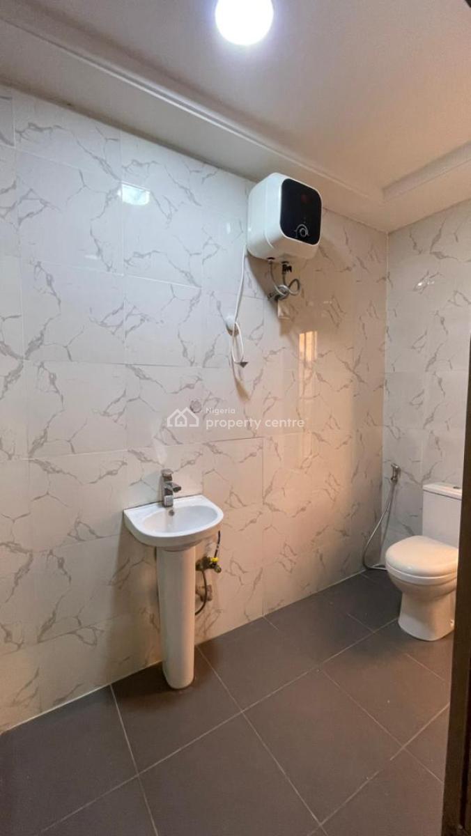 3 Bedroom Maisonette with a 2 Sitting Room,, Lekki Phase 1, Lekki, Lagos, House for Rent