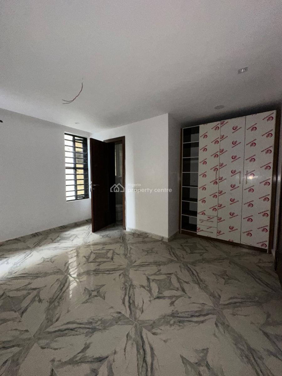 2 Bedroom Apartment, Ologolo, Lekki, Lagos, Flat / Apartment for Sale
