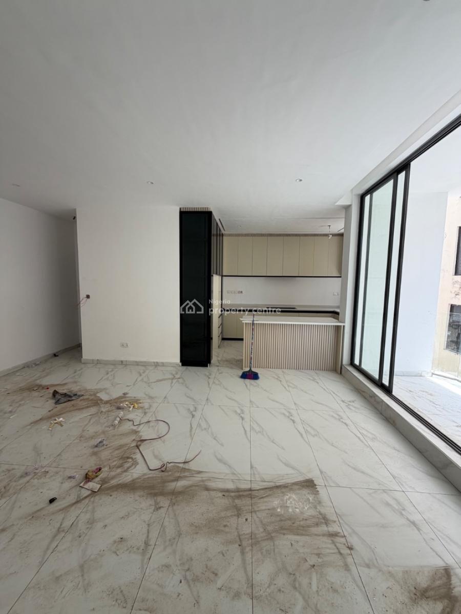 Spacious 2 Bedroom Flat, Lekki Phase 1, Lekki, Lagos, Block of Flats for Sale