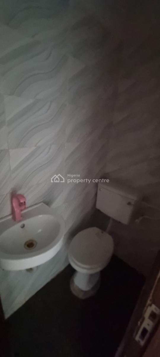 Well Maintained Mini Flat and Spacious, Okunajah Eti-osa Lekki Ajah, Lekki, Lagos, Mini Flat (room and Parlour) for Rent