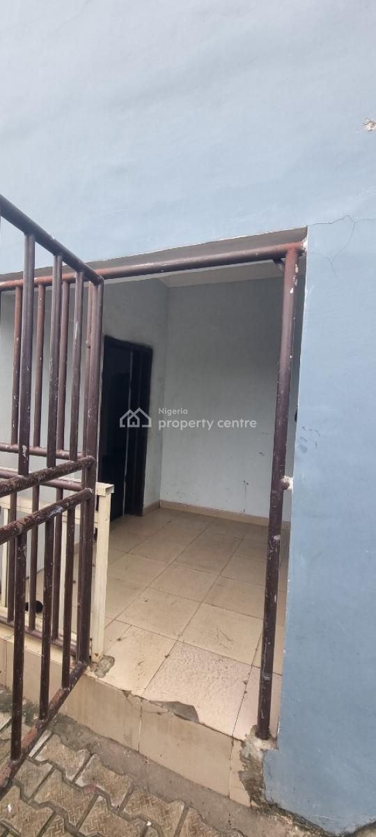 Well Maintained Mini Flat and Spacious, Okunajah Eti-osa Lekki Ajah, Lekki, Lagos, Mini Flat (room and Parlour) for Rent
