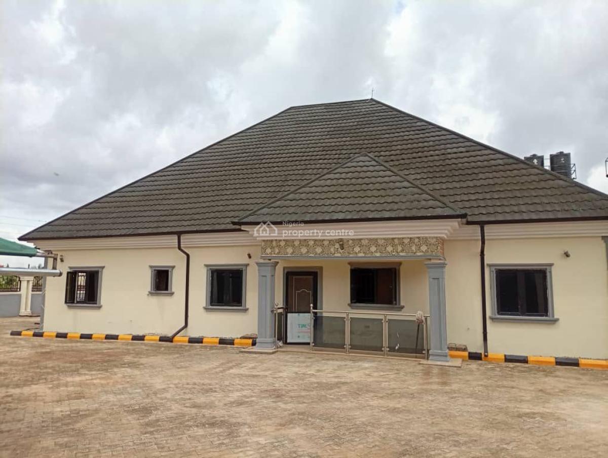 Modern 5 Bedroom Bungalow, All Rooms Fully Ensuite 100ft By 100ft Land, Irhirhi Road, Off Airport Road, Benin, Oredo, Edo, Terraced Bungalow for Sale