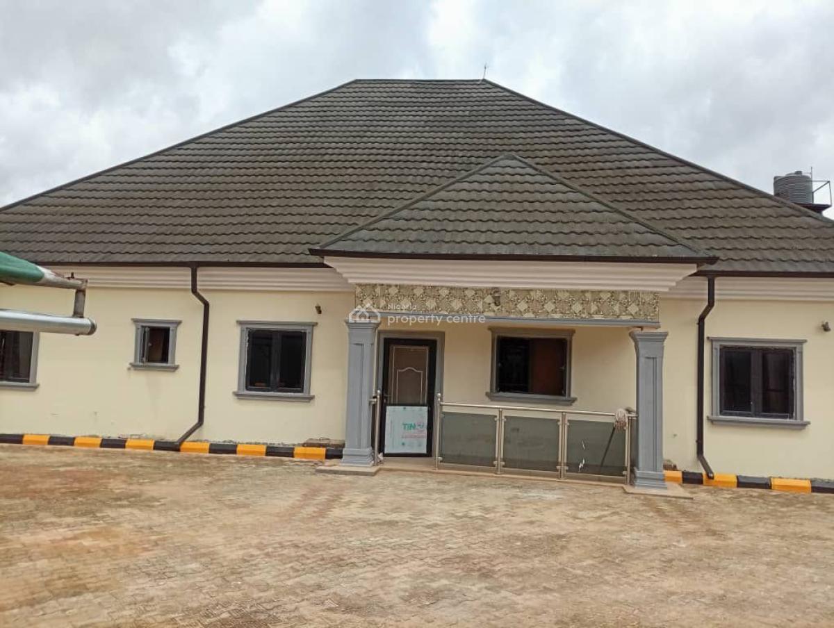 Modern 5 Bedroom Bungalow, All Rooms Fully Ensuite 100ft By 100ft Land, Irhirhi Road, Off Airport Road, Benin, Oredo, Edo, Terraced Bungalow for Sale