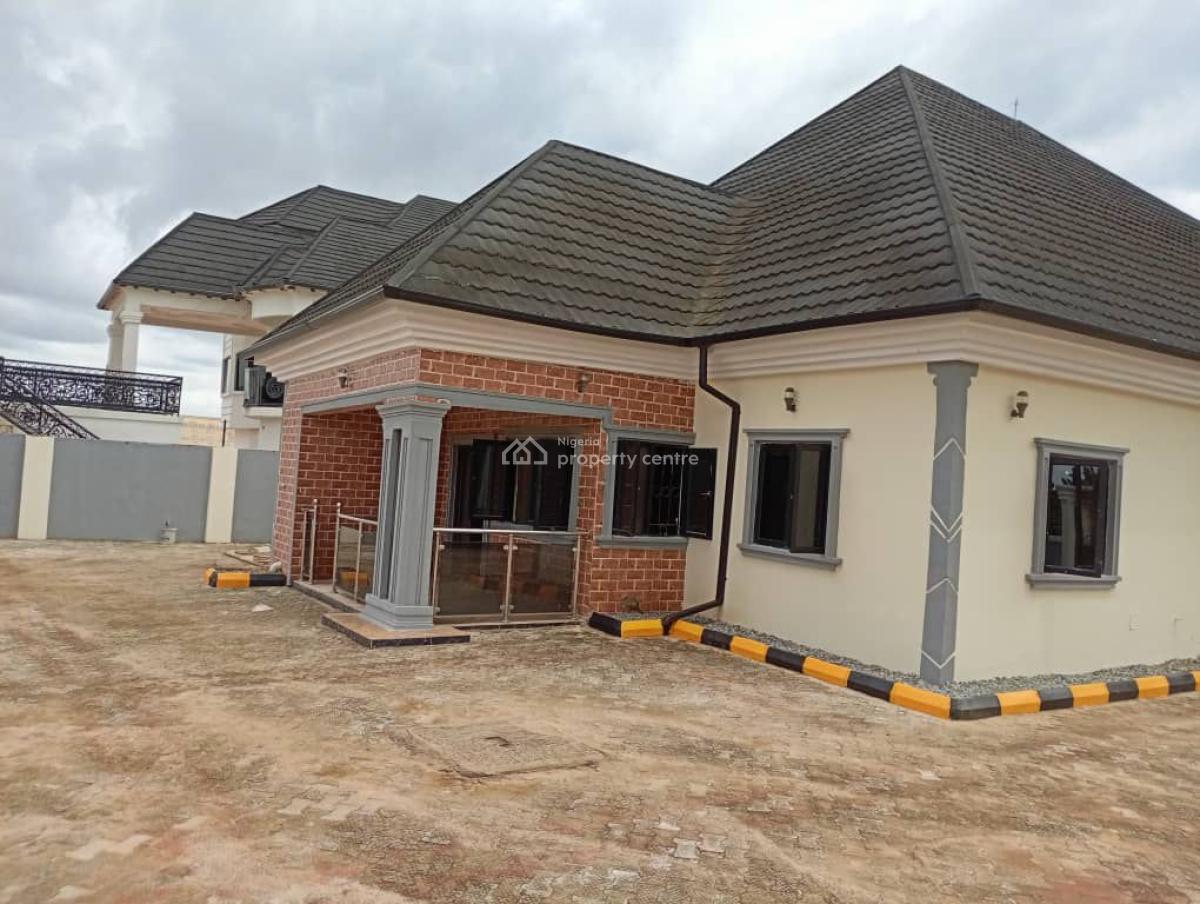 Modern 5 Bedroom Bungalow, All Rooms Fully Ensuite 100ft By 100ft Land, Irhirhi Road, Off Airport Road, Benin, Oredo, Edo, Terraced Bungalow for Sale