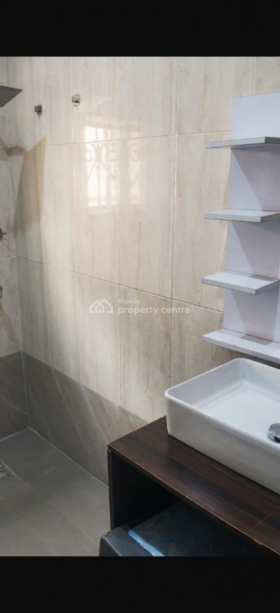 a Luxurious One Bedroom Apartment Available, Lekki Phase 1, Lekki, Lagos, Flat / Apartment Short Let