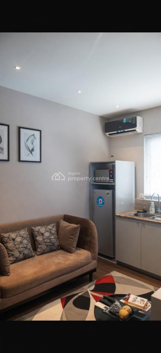 a Luxurious One Bedroom Apartment Available, Lekki Phase 1, Lekki, Lagos, Flat / Apartment Short Let