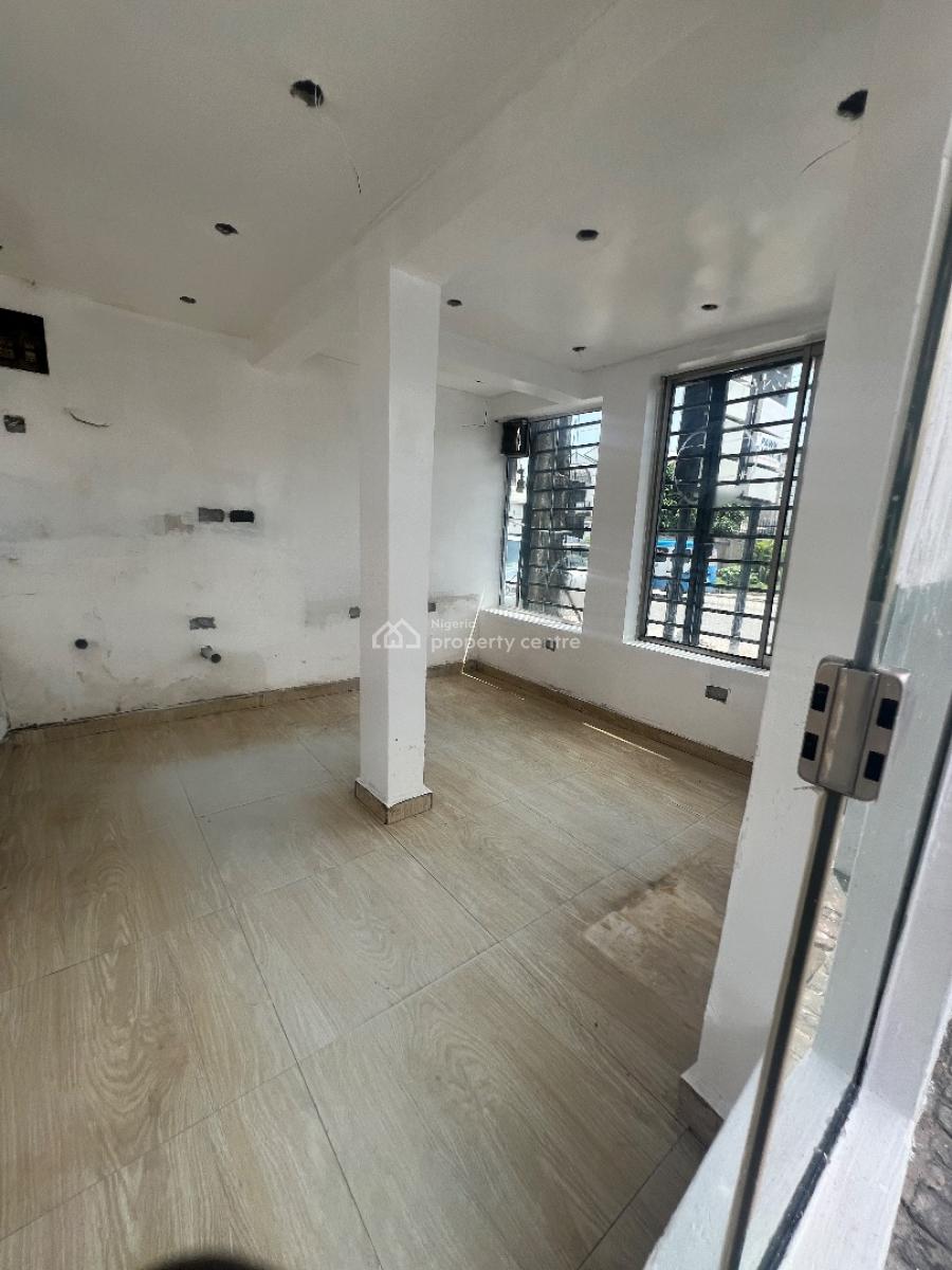Shop Space Ground Floor Facing The Road, Adebayo Doherty Road, Lekki Phase 1, Lekki, Lagos, Shop for Rent