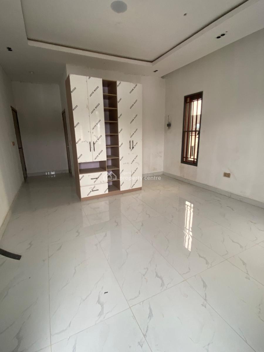 4-bedroom Apartment with Elevator, Swimming & Fitted Kitchen, Ikeja Gra, Ikeja, Lagos, Flat / Apartment for Sale