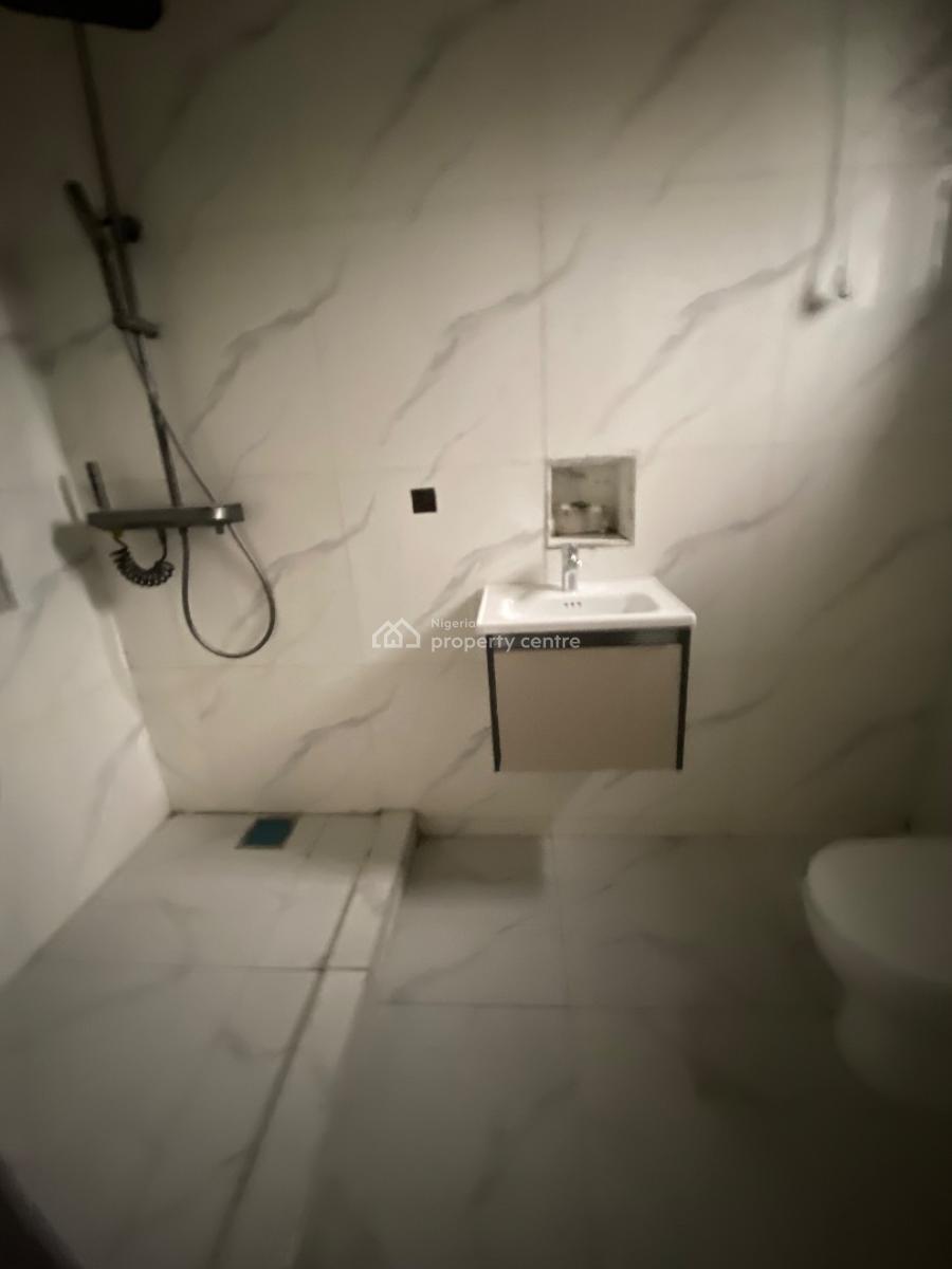 4-bedroom Apartment with Elevator, Swimming & Fitted Kitchen, Ikeja Gra, Ikeja, Lagos, Flat / Apartment for Sale