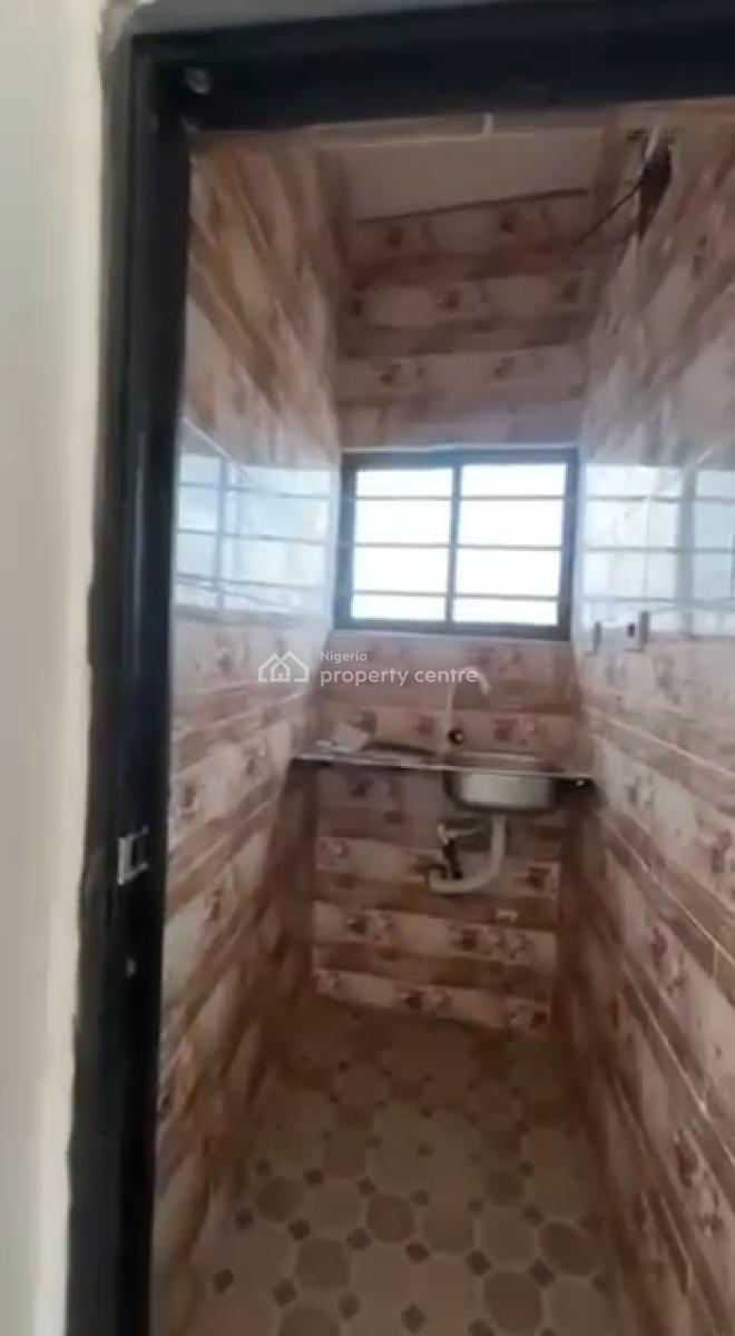Modern Executive Miniflat, Off Pedro Road, Ladilak, Gbagada, Lagos, Mini Flat (room and Parlour) for Rent