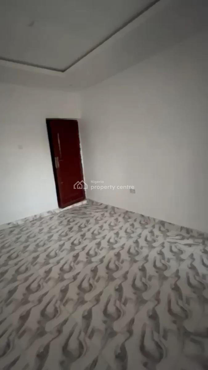 Executive Self Contained, Off Morocco Road, Shomolu, Lagos, Self Contain (single Rooms) for Rent