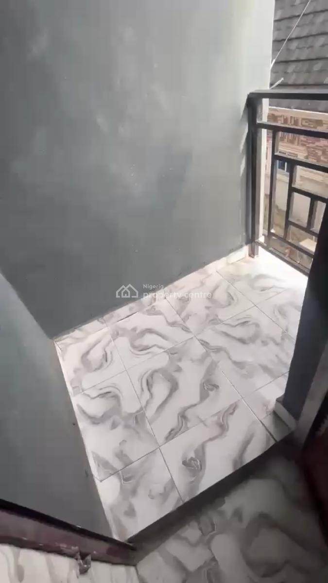 Executive Self Contained, Off Morocco Road, Shomolu, Lagos, Self Contain (single Rooms) for Rent