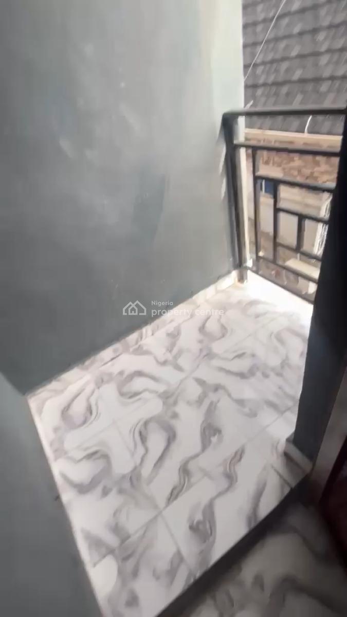 Executive Self Contained, Off Morocco Road, Shomolu, Lagos, Self Contain (single Rooms) for Rent