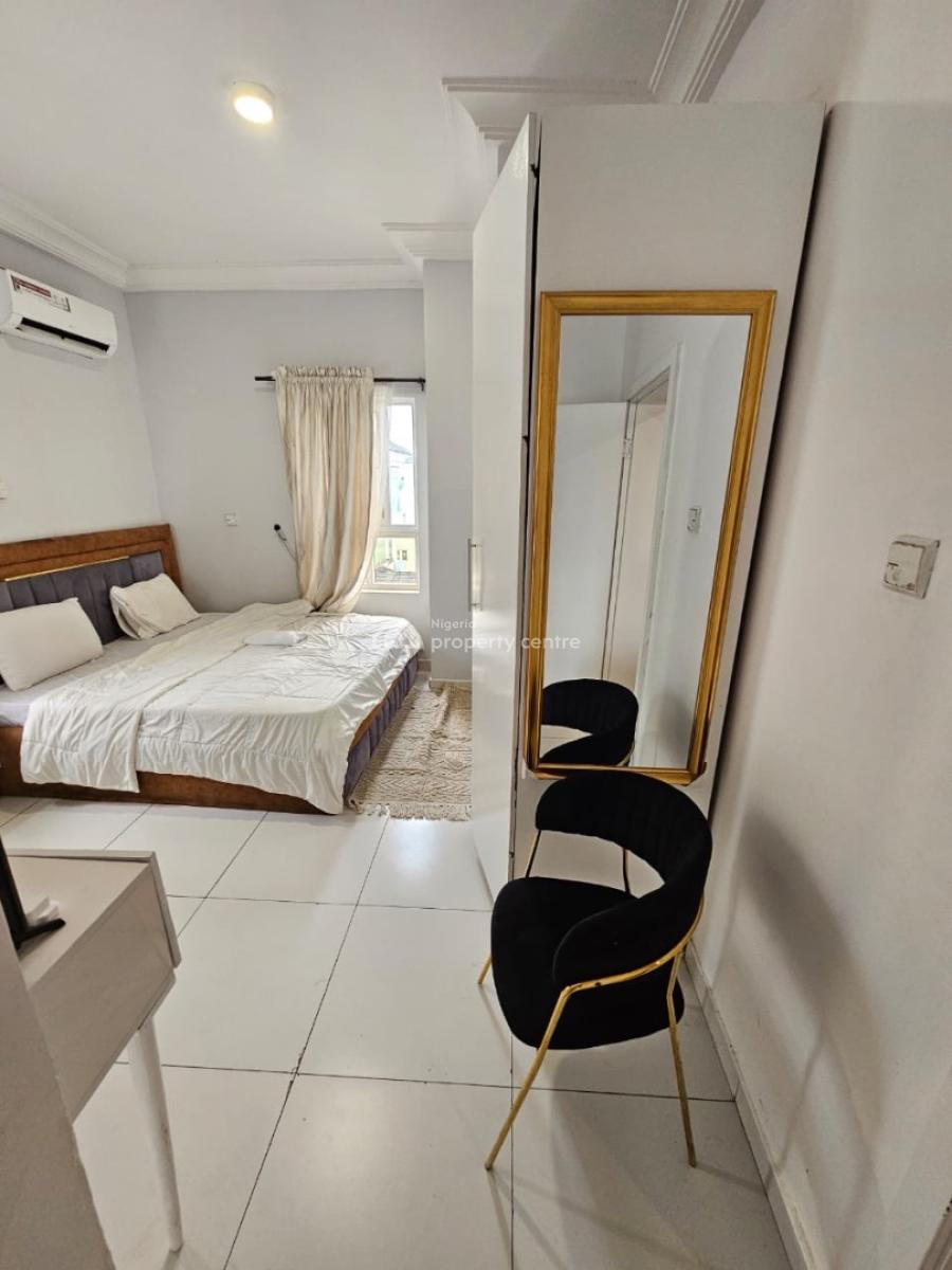 Fully Serviced and Furnished 2 Bedroom Apartment with Elevator, Off Admiralty Way, Lekki Phase 1, Lekki, Lagos, Flat / Apartment for Rent