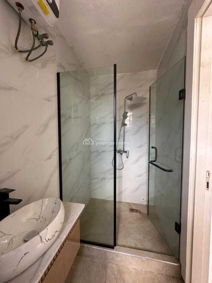 Very Spacious 2 Bedroom Apartment with an Elevator and Swimming Pool, Ikate, Lekki, Lagos, Flat / Apartment for Sale