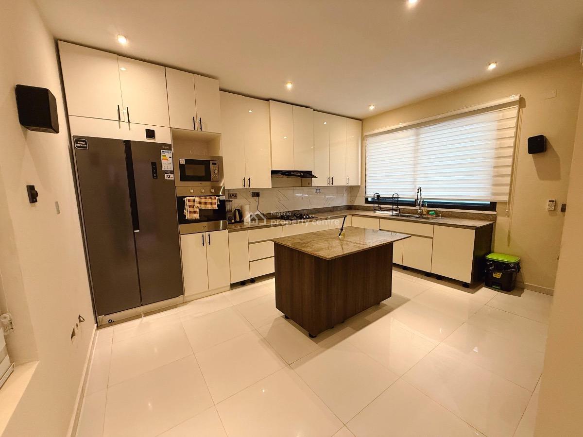 Luxury 4bedroom with Private Cinema , Game House,snooker Board ,, Richmond Pearl Estate, Off Freedom Way, Lekki Phase 1, Lekki, Lagos, House Short Let