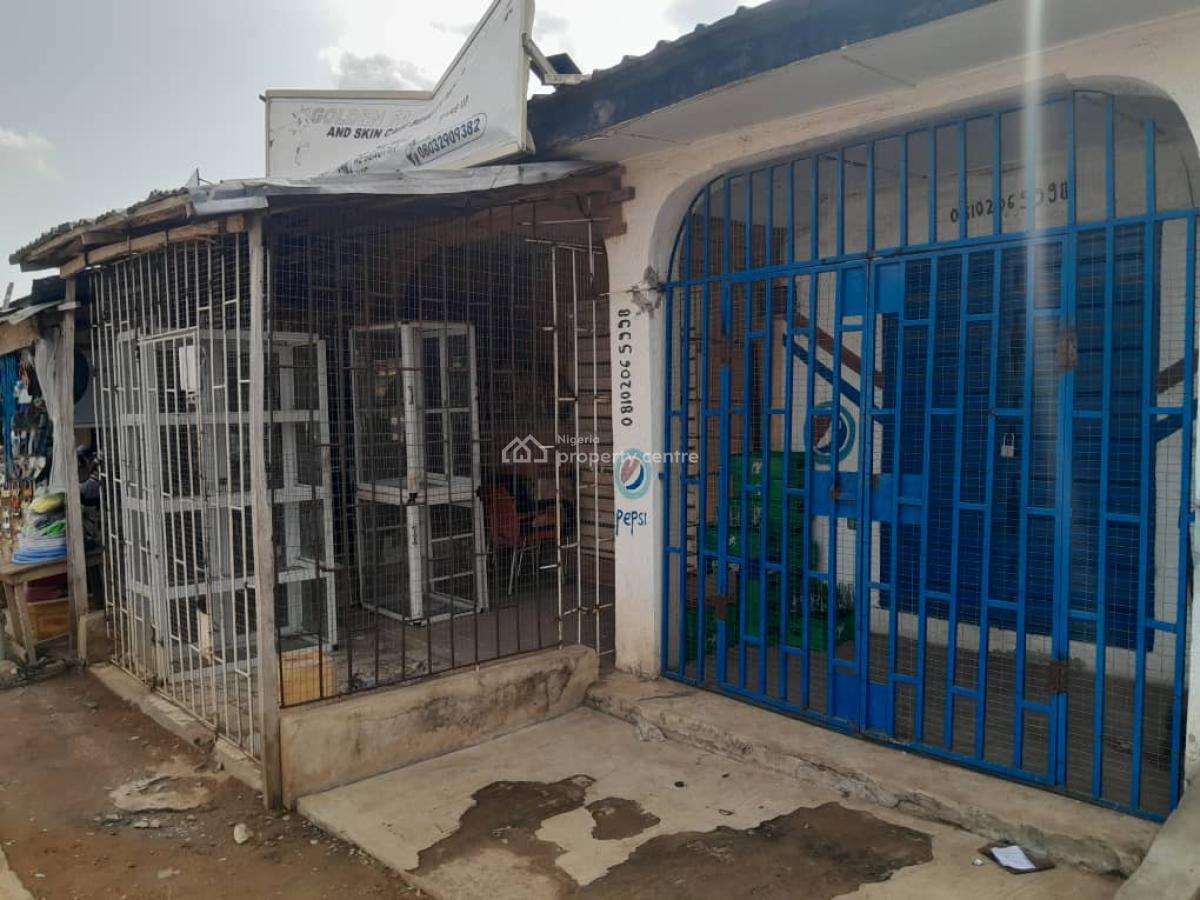 a Corner Piece of Land with 25 Shops on 1 and Half Facing The Express, Lasu Igando Expressway Obadore, Akesan, Akesan, Alimosho, Lagos, Mixed-use Land for Sale