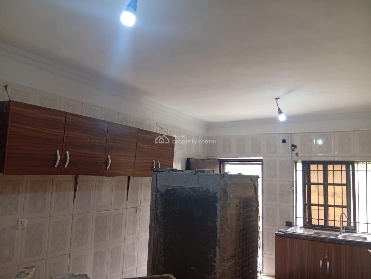 Very Sharp Spacious 3 Bedroom Semi Detached Duplex with Miniflat Bq, Lekki Phase 1, Lekki, Lagos, Semi-detached Duplex for Rent