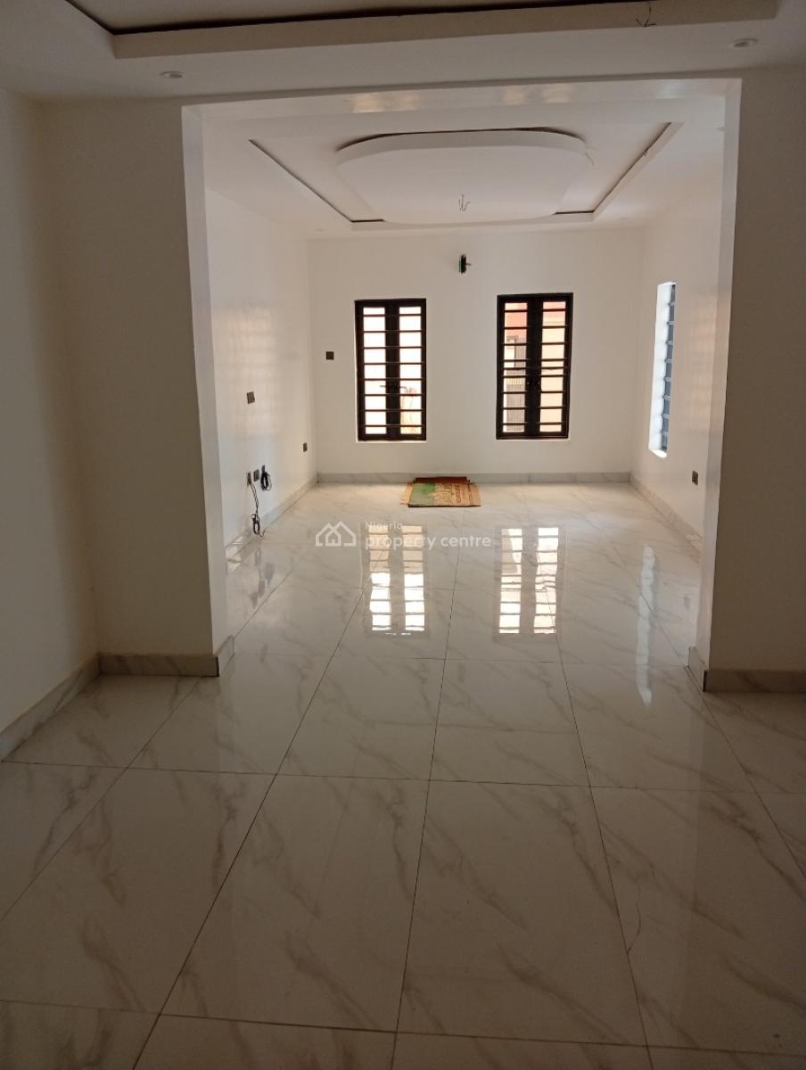 Tastefully Built 5 Bedroom Semi Detached Duplex + a Room Bq & Study, Gra Phase 1, Magodo, Lagos, Semi-detached Duplex for Sale
