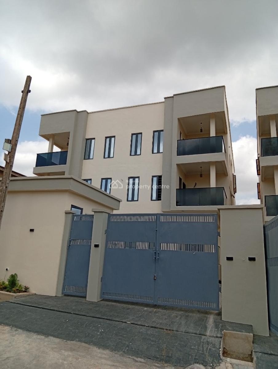 Tastefully Built 5 Bedroom Semi Detached Duplex + a Room Bq & Study, Gra Phase 1, Magodo, Lagos, Semi-detached Duplex for Sale