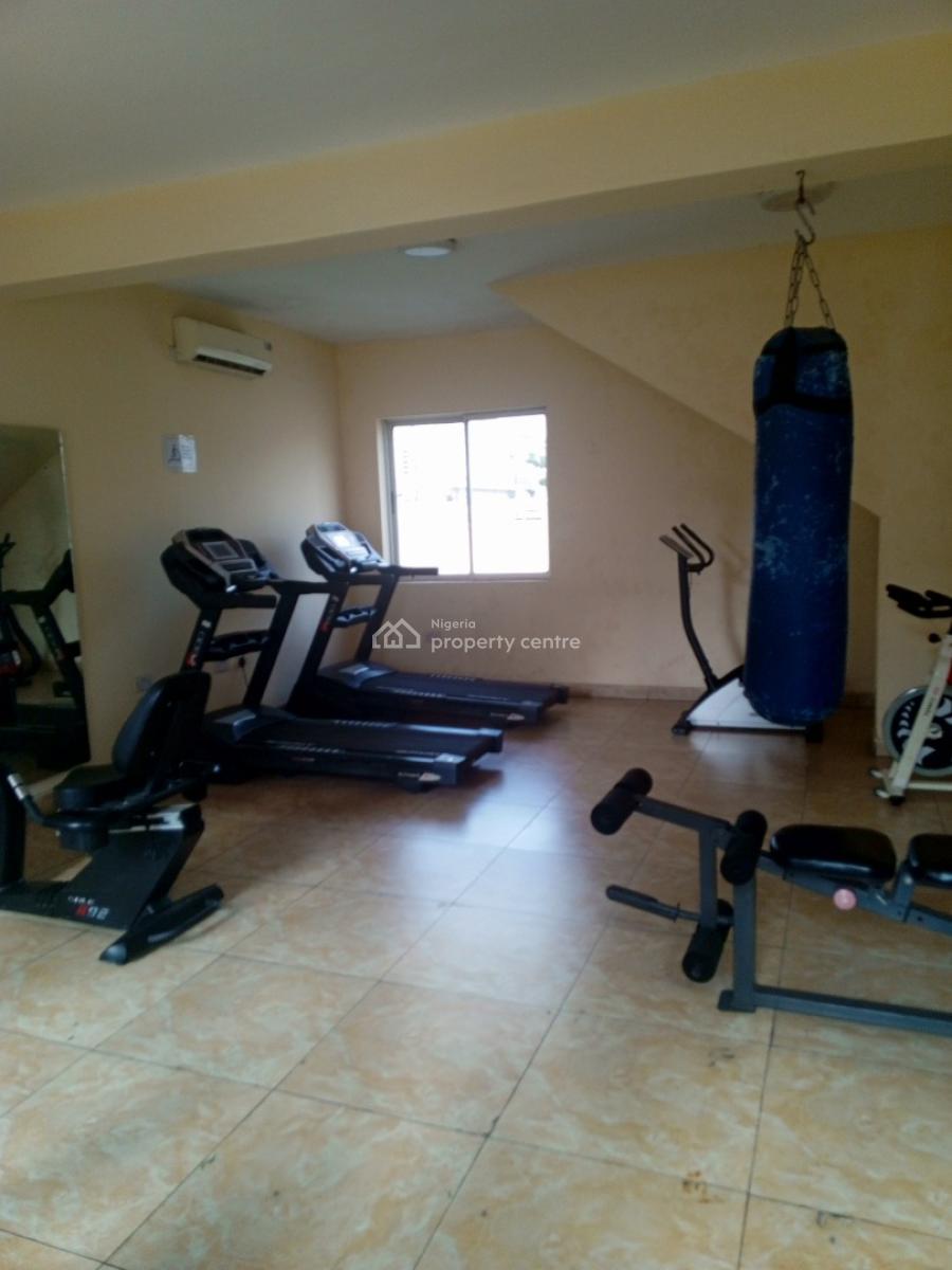 Well Maintained & Serviced 3 Bedroom Apartment with Sweet Features, Off Admiralty Way, Lekki Phase 1, Lekki, Lagos, Flat / Apartment for Rent