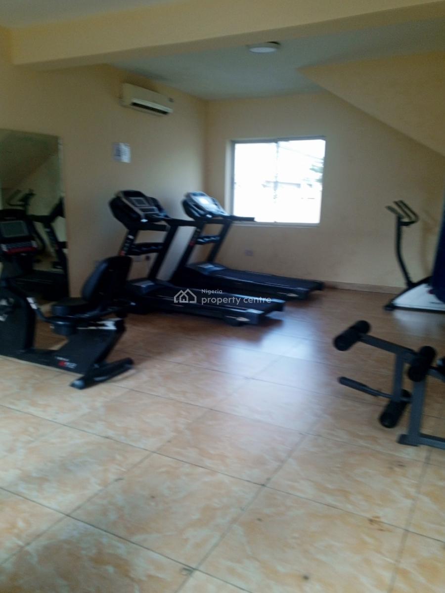 Well Maintained & Serviced 3 Bedroom Apartment with Sweet Features, Off Admiralty Way, Lekki Phase 1, Lekki, Lagos, Flat / Apartment for Rent