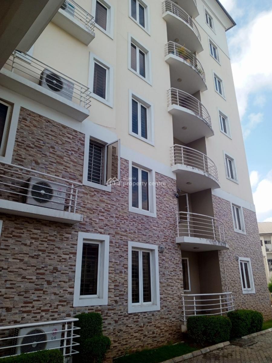 Well Maintained & Serviced 3 Bedroom Apartment with Sweet Features, Off Admiralty Way, Lekki Phase 1, Lekki, Lagos, Flat / Apartment for Rent