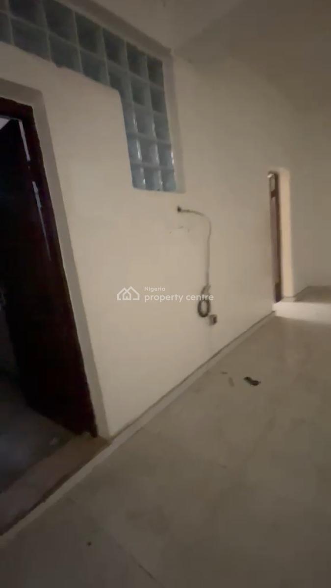 Massive 3 Bedroom Ground Flat, Gra, Ogudu, Lagos, Flat / Apartment for Rent