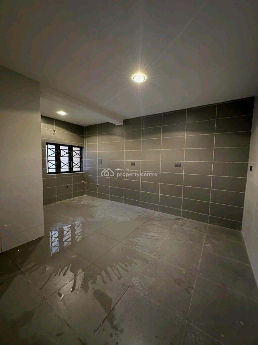 New & Spacious 8 Units of 3 Bedroom Apartment + Boys Quarters All Room, Durumi, Abuja, House for Sale