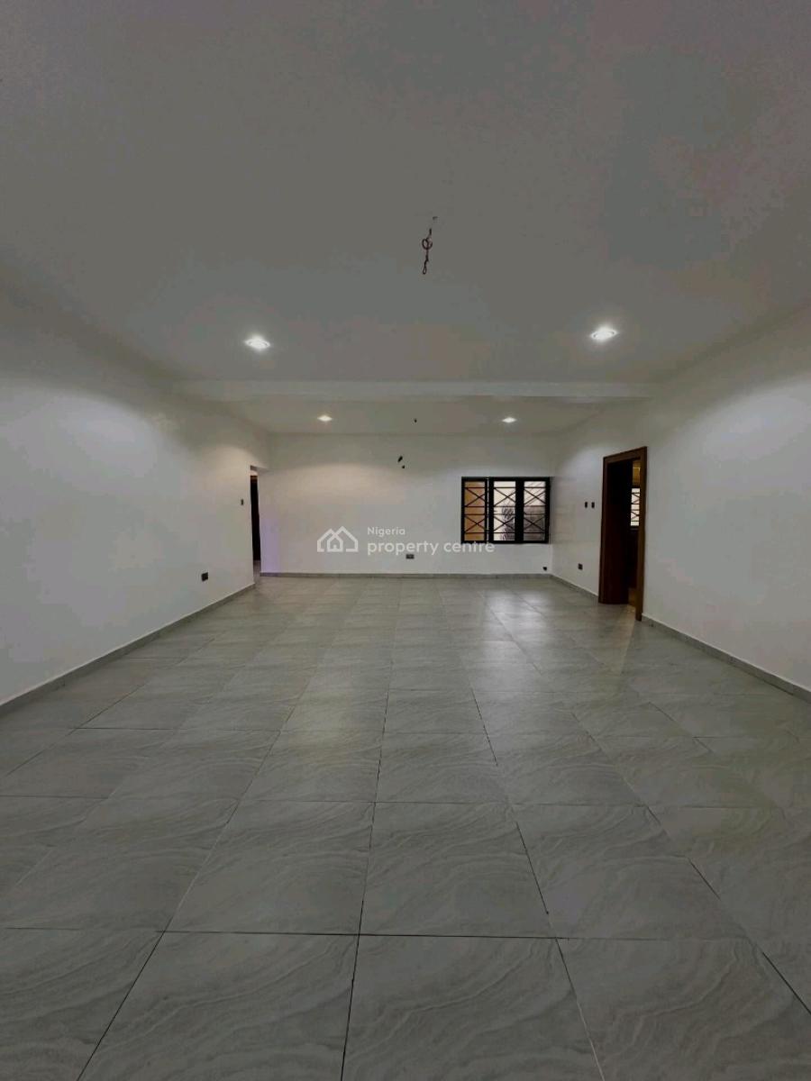 New & Spacious 8 Units of 3 Bedroom Apartment + Boys Quarters All Room, Durumi, Abuja, House for Sale