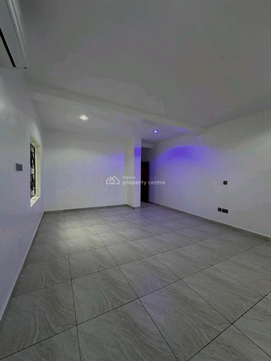 New & Spacious 8 Units of 3 Bedroom Apartment + Boys Quarters All Room, Durumi, Abuja, House for Sale