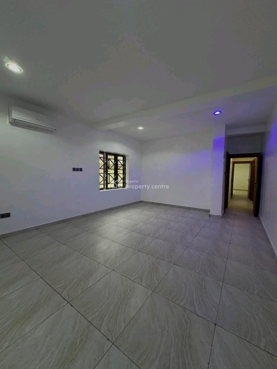 New & Spacious 8 Units of 3 Bedroom Apartment + Boys Quarters All Room, Durumi, Abuja, House for Sale