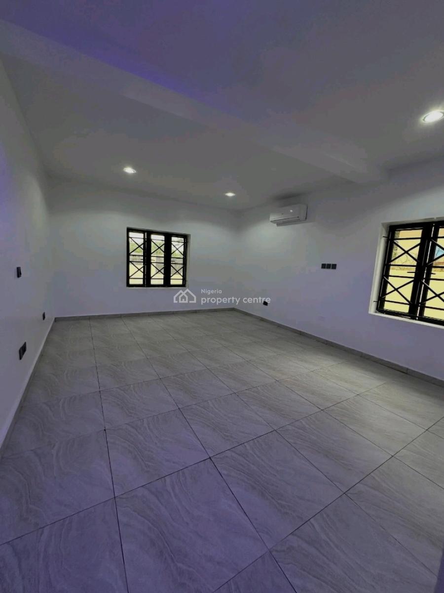 New & Spacious 8 Units of 3 Bedroom Apartment + Boys Quarters All Room, Durumi, Abuja, House for Sale