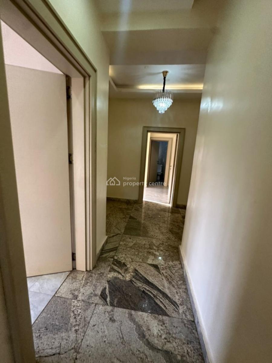 Luxurious Massive 3 Bedroom Flat with Bq, By Nitel Junction, Wuse 2, Abuja, Flat / Apartment for Rent