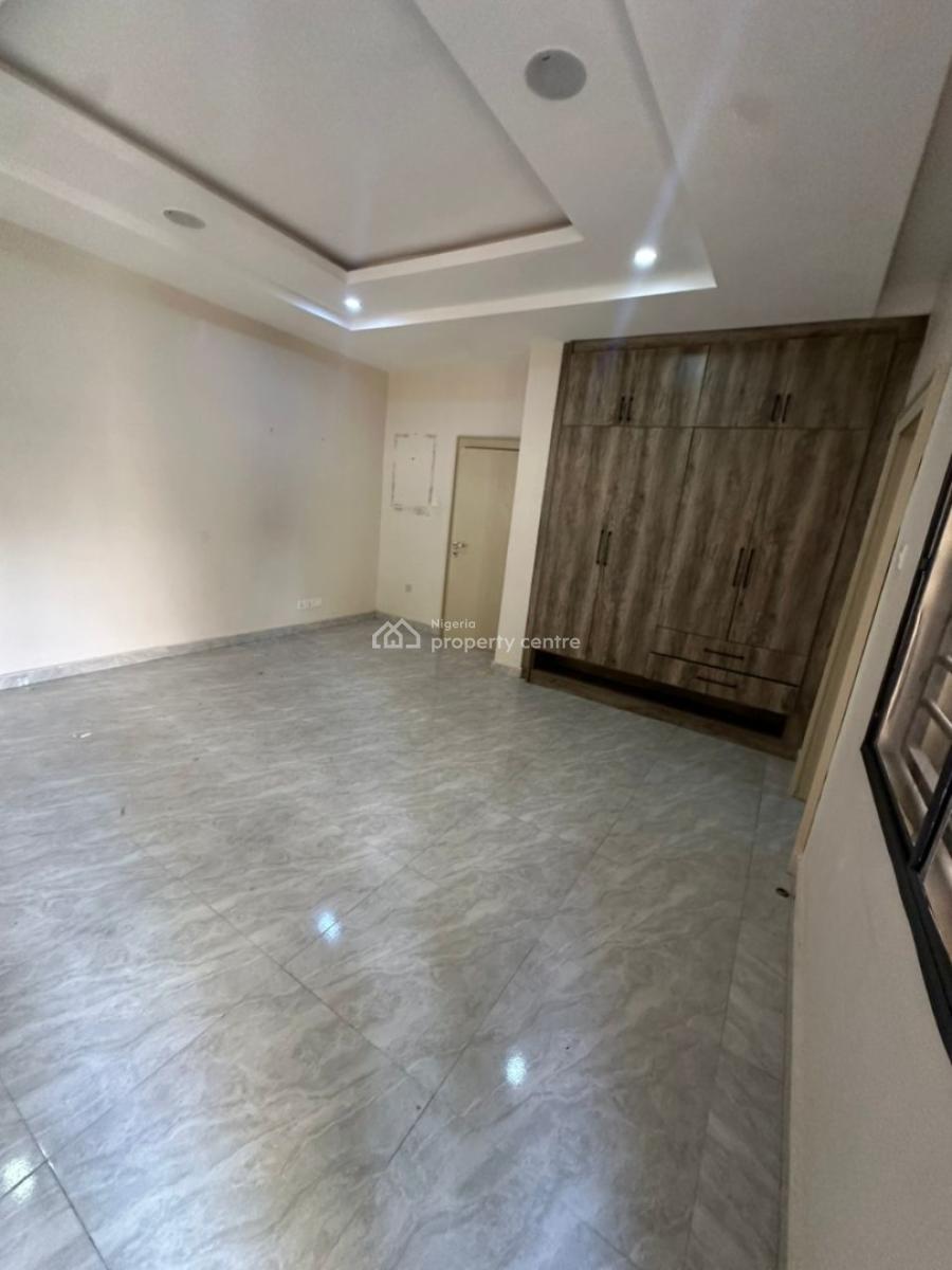 Luxurious Massive 3 Bedroom Flat with Bq, By Nitel Junction, Wuse 2, Abuja, Flat / Apartment for Rent