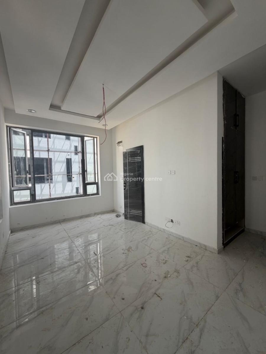 Brand New 2 Bedroom Apartment + Bq, Periwinkle Estate, Lekki Phase 1, Lekki, Lagos, Flat / Apartment for Sale