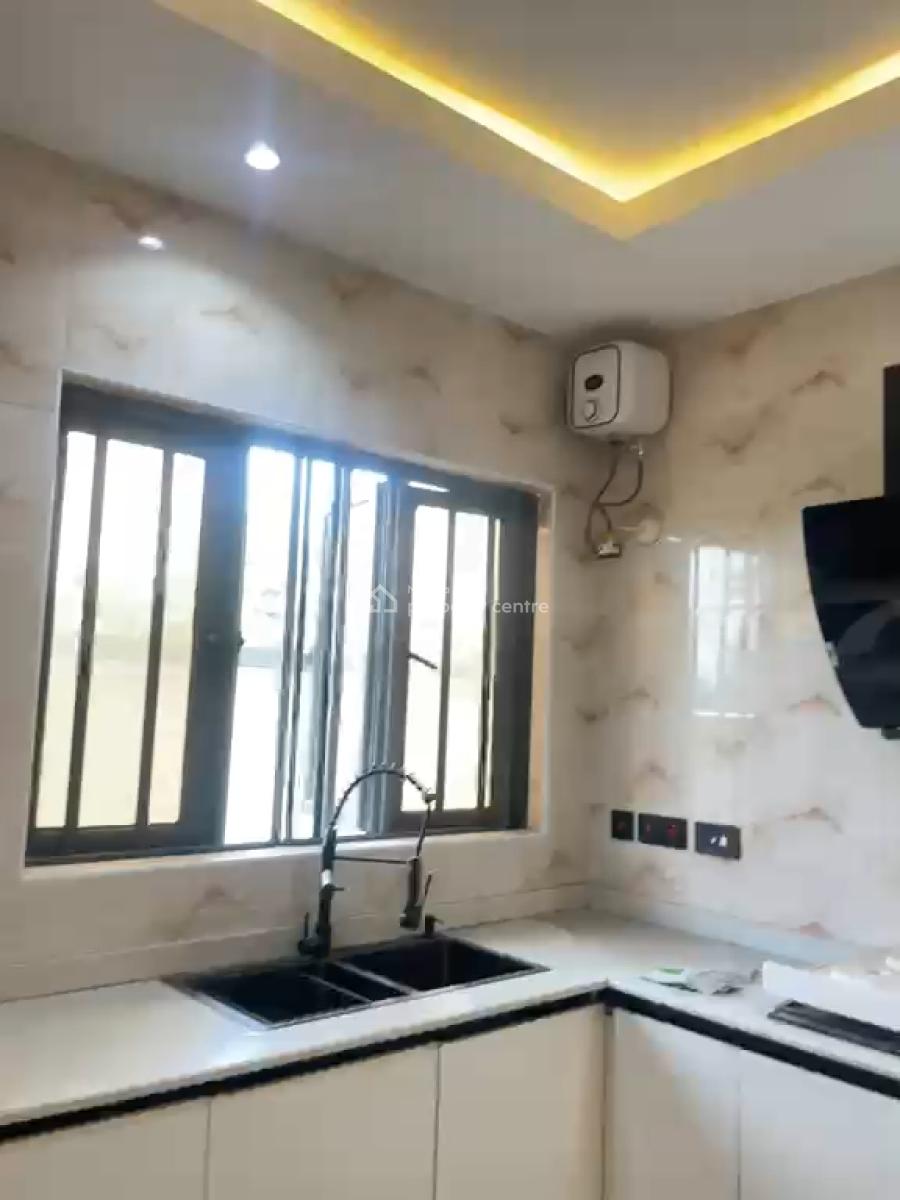Newly Built 2 Bedroom All Ensuite, Gra Phase 2, Magodo, Lagos, Flat / Apartment for Rent