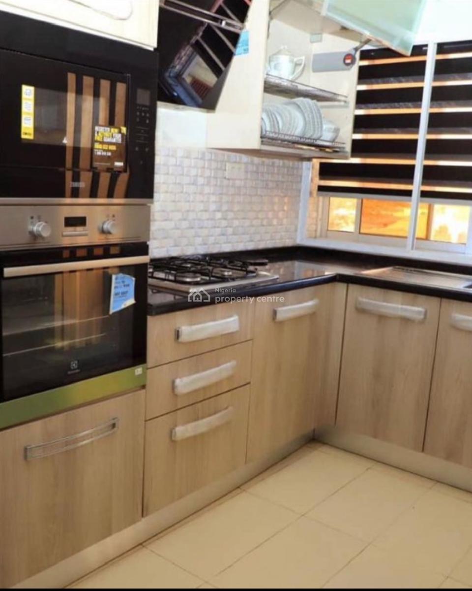 Finished 3 Bedrom Flat +bq +gym +s/pool, Inside an Estate Environment @ Adeniyi Jones Avenue Ikeja Lagos, Adeniyi Jones, Ikeja, Lagos, Flat / Apartment for Sale