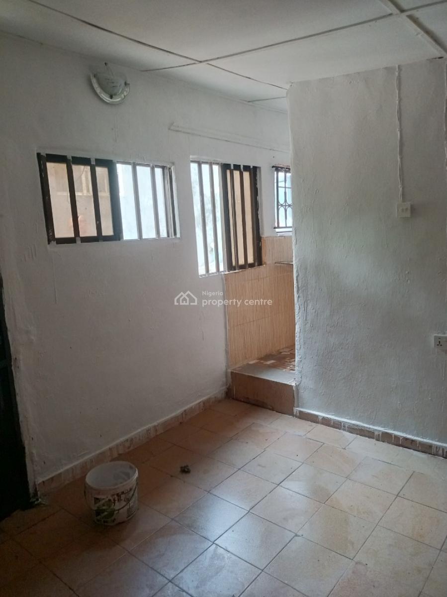 Decent Roomself Contain Close to Express, Close to Express, Magboro, Ogun, Self Contain (single Rooms) for Rent