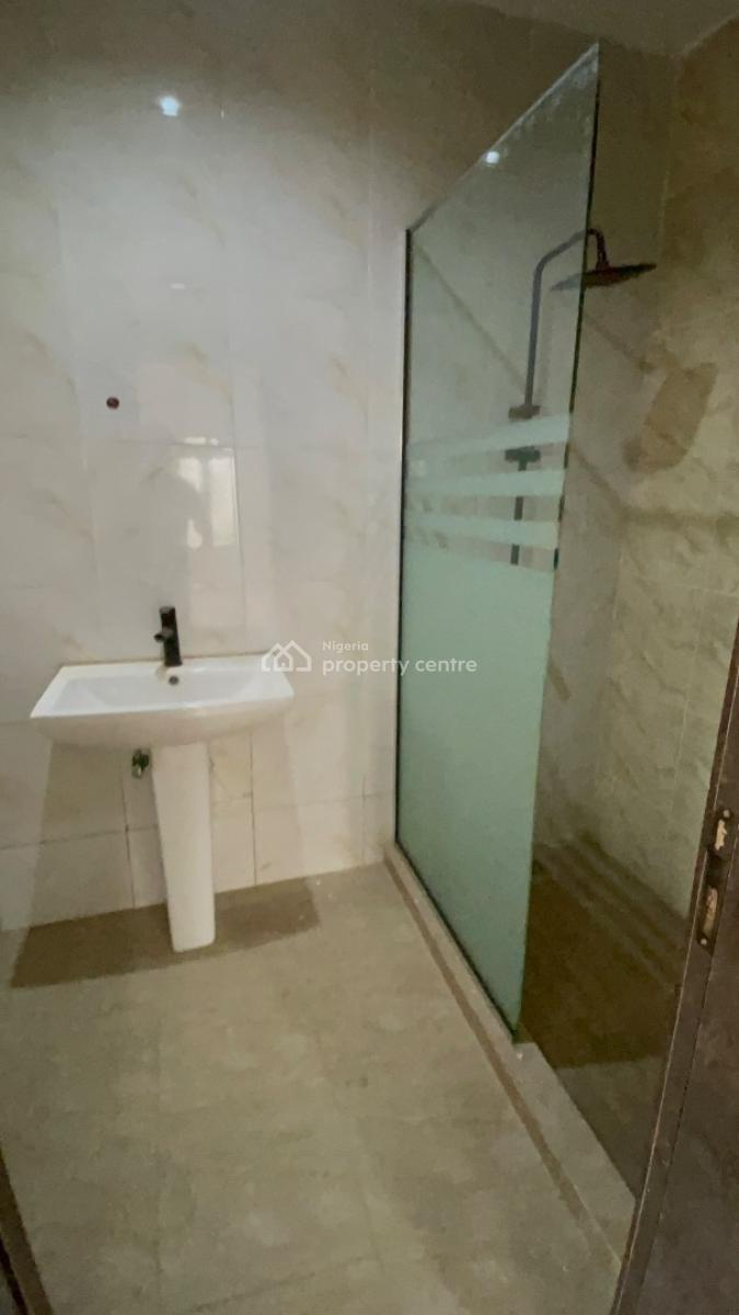 Spacious 3 Bedrooms Flat with Bq, Jahi, Abuja, House for Rent