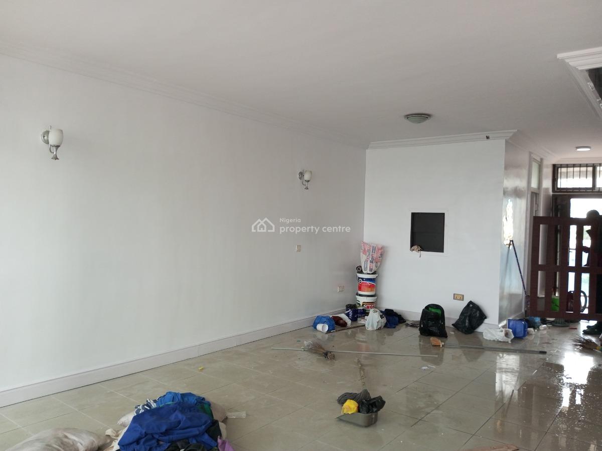 Renovated 2 Bedroom Apartment on 4th Floor, 1004 Estate, Victoria Island (vi), Lagos, Flat / Apartment for Rent