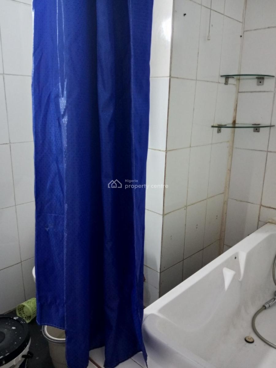Renovated 2 Bedroom Apartment on 4th Floor, 1004 Estate, Victoria Island (vi), Lagos, Flat / Apartment for Rent