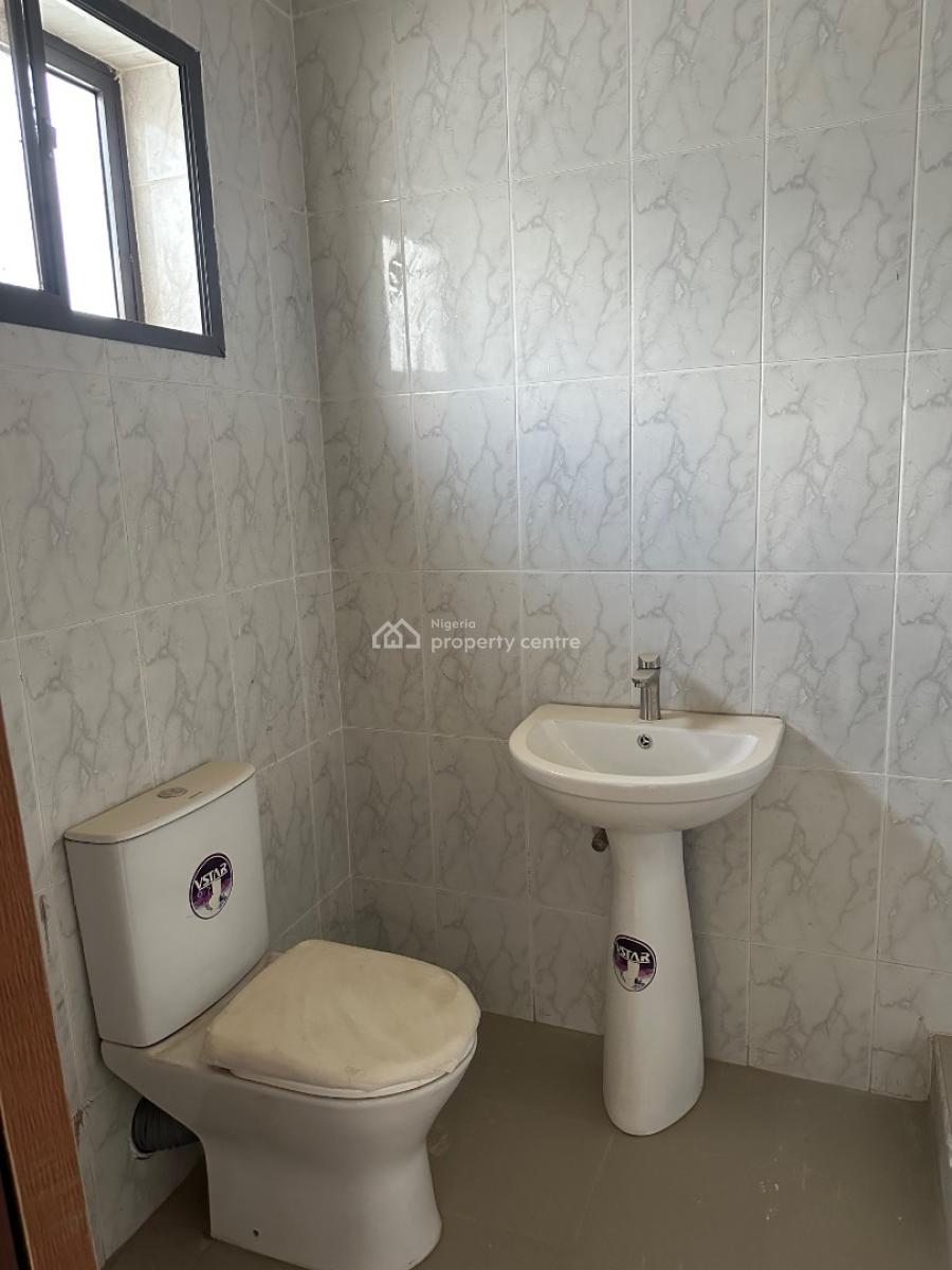 Well Finished 3 Bedroom Terrace Duplex with Bq, Jahi By Living Faith Church, Jahi, Abuja, Terraced Duplex for Rent