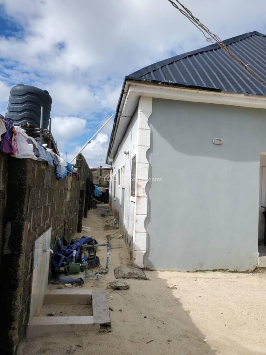 Mini Flat Two Units and Self Con Apartment, Awoyaya, Awoyaya, Ibeju Lekki, Lagos, Block of Flats for Sale