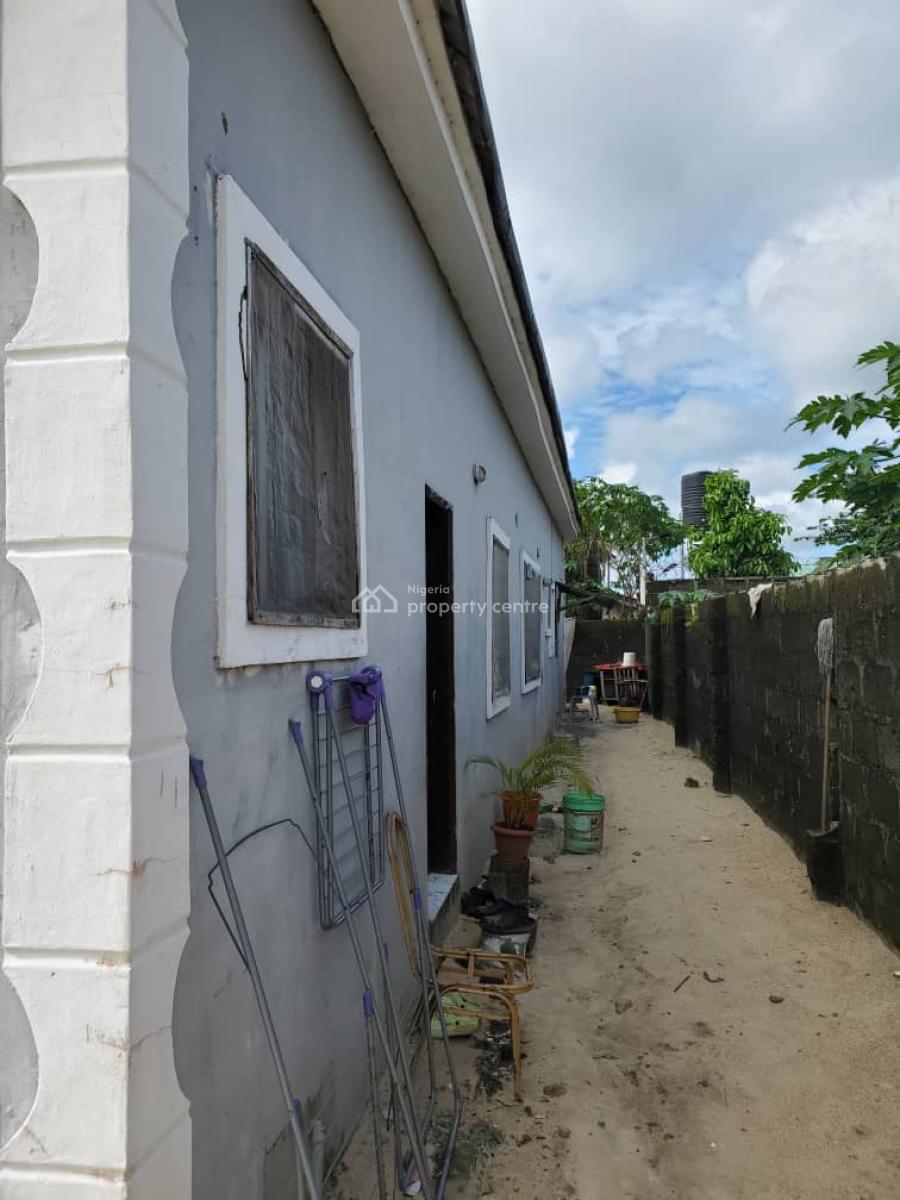 Mini Flat Two Units and Self Con Apartment, Awoyaya, Awoyaya, Ibeju Lekki, Lagos, Block of Flats for Sale