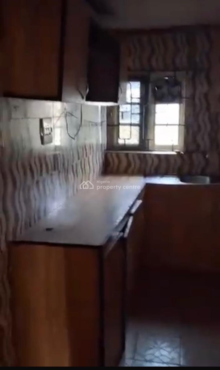 Well Renovated 3 Bedroom Flat with Rooms En Suite, Off Toyin, Ikeja, Lagos, Flat / Apartment for Rent