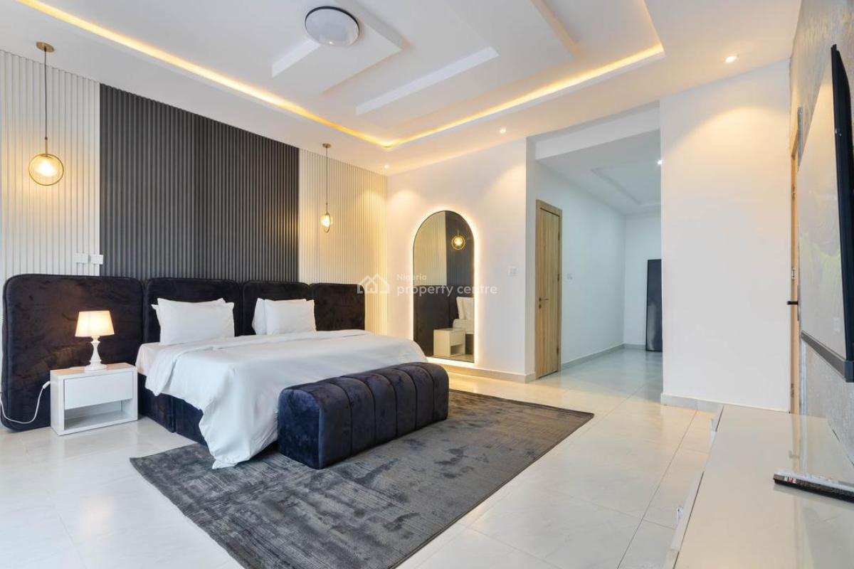Luxurious 3 Bedroom Apartment, with a Sea View From The Masters Room., Lekki Phase 1, Lekki, Lagos, Terraced Duplex Short Let