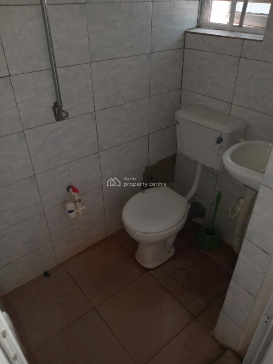 2 Bedroom Flat Upstairs, University View Estate, Ajah, Lagos, Flat / Apartment for Rent