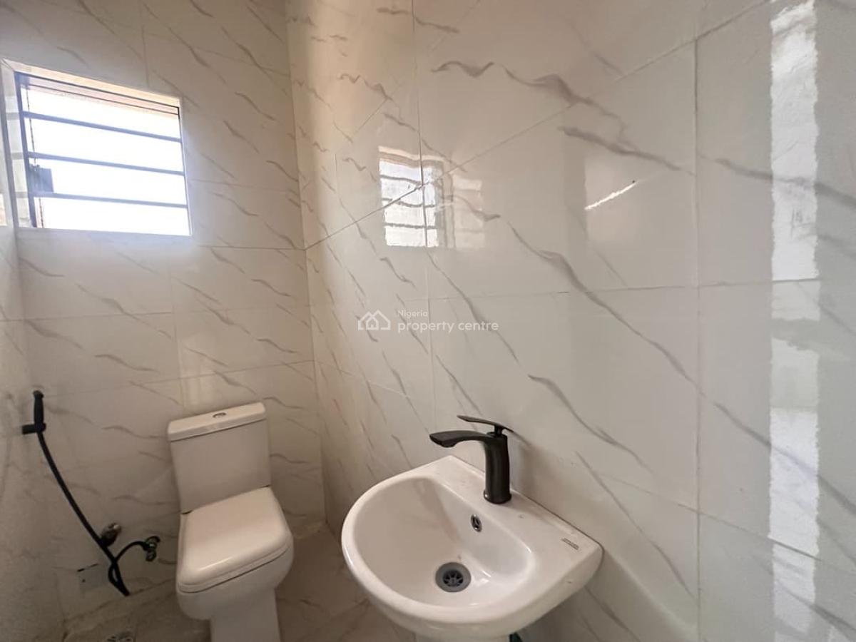 Brand New 2 Bedroom Apartment Ground Floor, Ologolo, Lekki, Lagos, Flat / Apartment for Rent